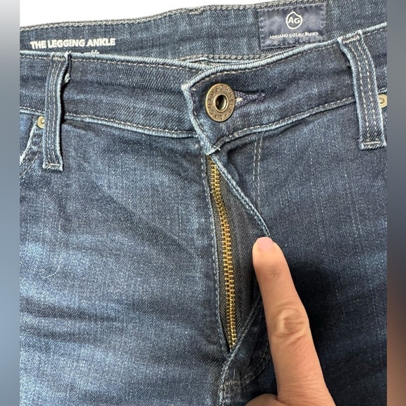 AG Adriano Goldschmied Women’s Dark Wash Distressed Skinny Jeans Size 31 Regular - Picture 6 of 13